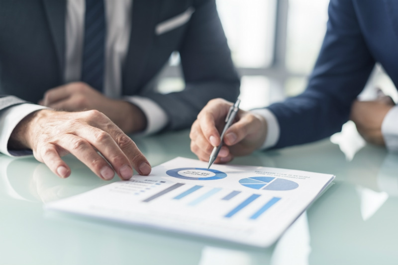 How To Select Your Investment Banker